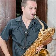 profesor de saxofón e interprete, con el grado superior terminado. 
Clases dirigidas a alumnos que empiezan de cero, y alumnos de hasta 6 de grado profesional. también preparo pruebas de acceso a grado profesional y superior